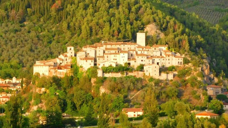 borgo di arrone